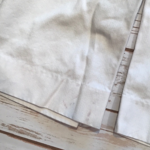 Bermuda shorts - Picture 5 of 5